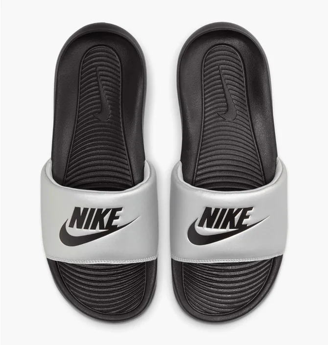 Тапочки жіночі Nike Victori One Black/Grey CN9677-006