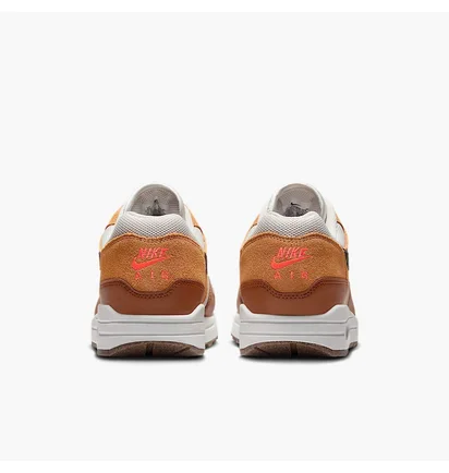 Кросівки чоловічі Nike Air Max 1 Ess White/Brown FZ5808-004