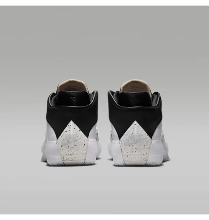 Кросівки чоловічі Nike 40 The Classic White HM9931-100