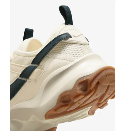 Кросівки жіночі Nike W Tc 7900 Beige DD9682-103