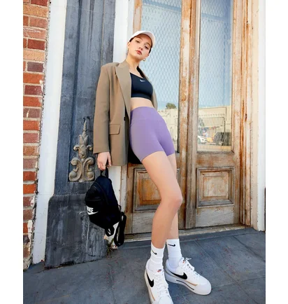 Шорты женские Nike One High-Waisted 5 Biker Shorts Violet FN3211-509