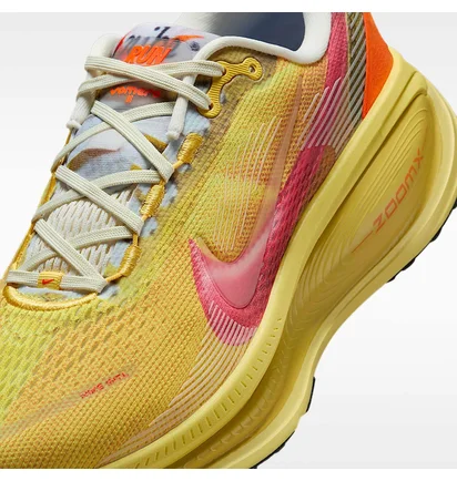Кросівки чоловічі Nike Vomero 18 Yellow IH3576-999