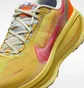 Кросівки чоловічі Nike Vomero 18 Yellow IH3576-999
