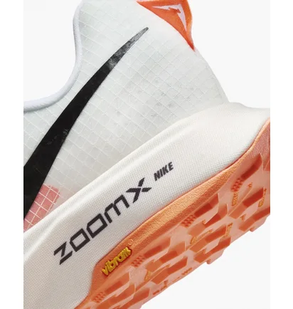 Кросівки жіночі Nike Ultrafly Trail Running Shoes Beige DZ0489-100