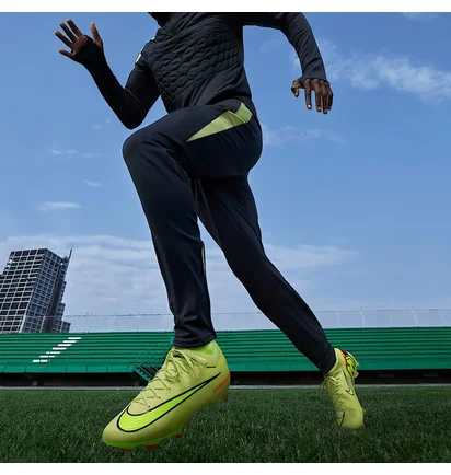 Бутси унісекс Nike Legend 10 Elite Green DV4328-701