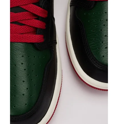 Кроссовки женские Air Jordan 1 Retro Low Og Black/Green CZ0775-036
