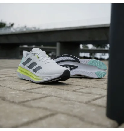 Кроссовки женские Adidas Adistar 3 White IH7651