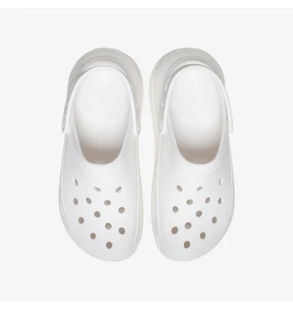 Тапочки унисекс CROCS Classic Mega Crush Clog White 207988-100