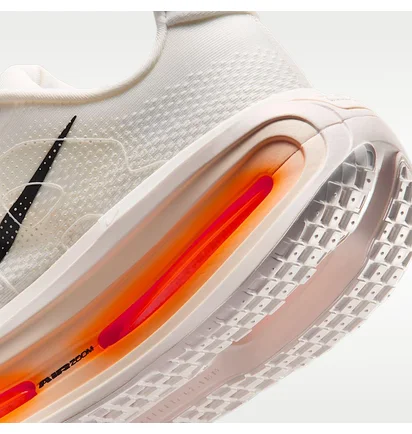 Кросівки чоловічі Nike Zoom Vomero Premium White IQ4035-100