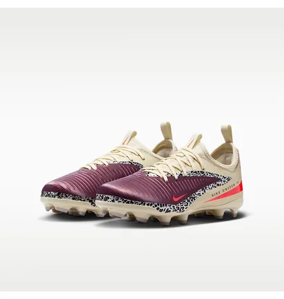 Бутси дитячі Nike Jr Phantom 6 Low Academy Beige/Bordo IO8480-661