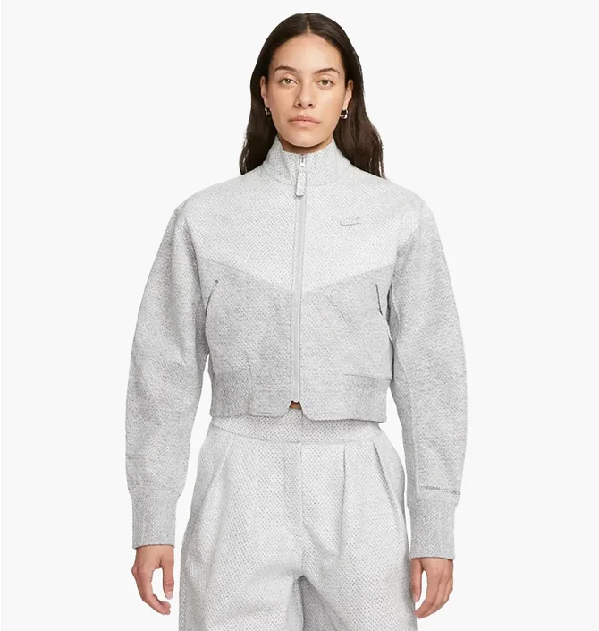 Куртка жіноча Nike W Nsw Tp Tfadv Jkt Fwd Grey FB8364-084