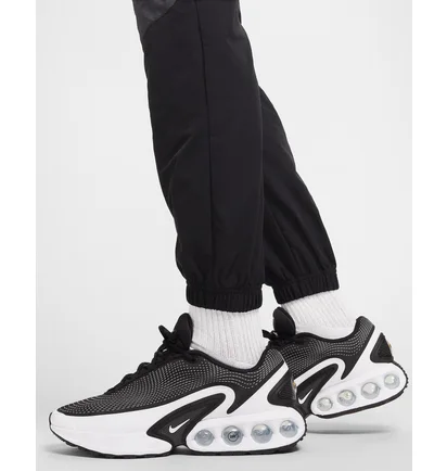 Штаны мужские Nike Sportswear Air Max Black HF6601-010