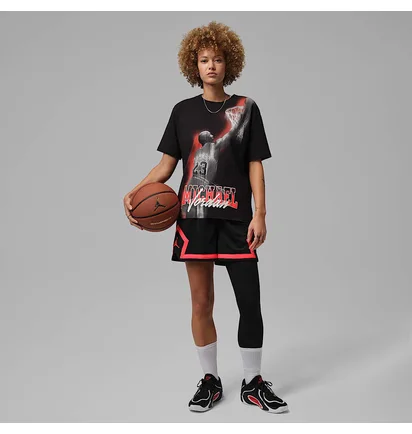 Футболка жіноча Air Jordan Spt Df Ss Gfx Tee Htg Black IO8722-010
