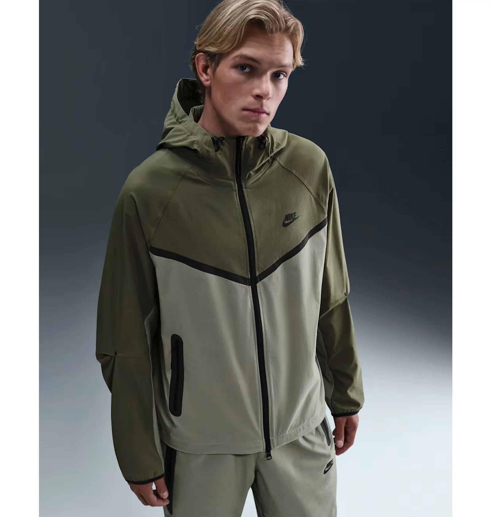 ᐉ Ветровка мужская Nike Tech Woven Olive HM7151-321 - купить в