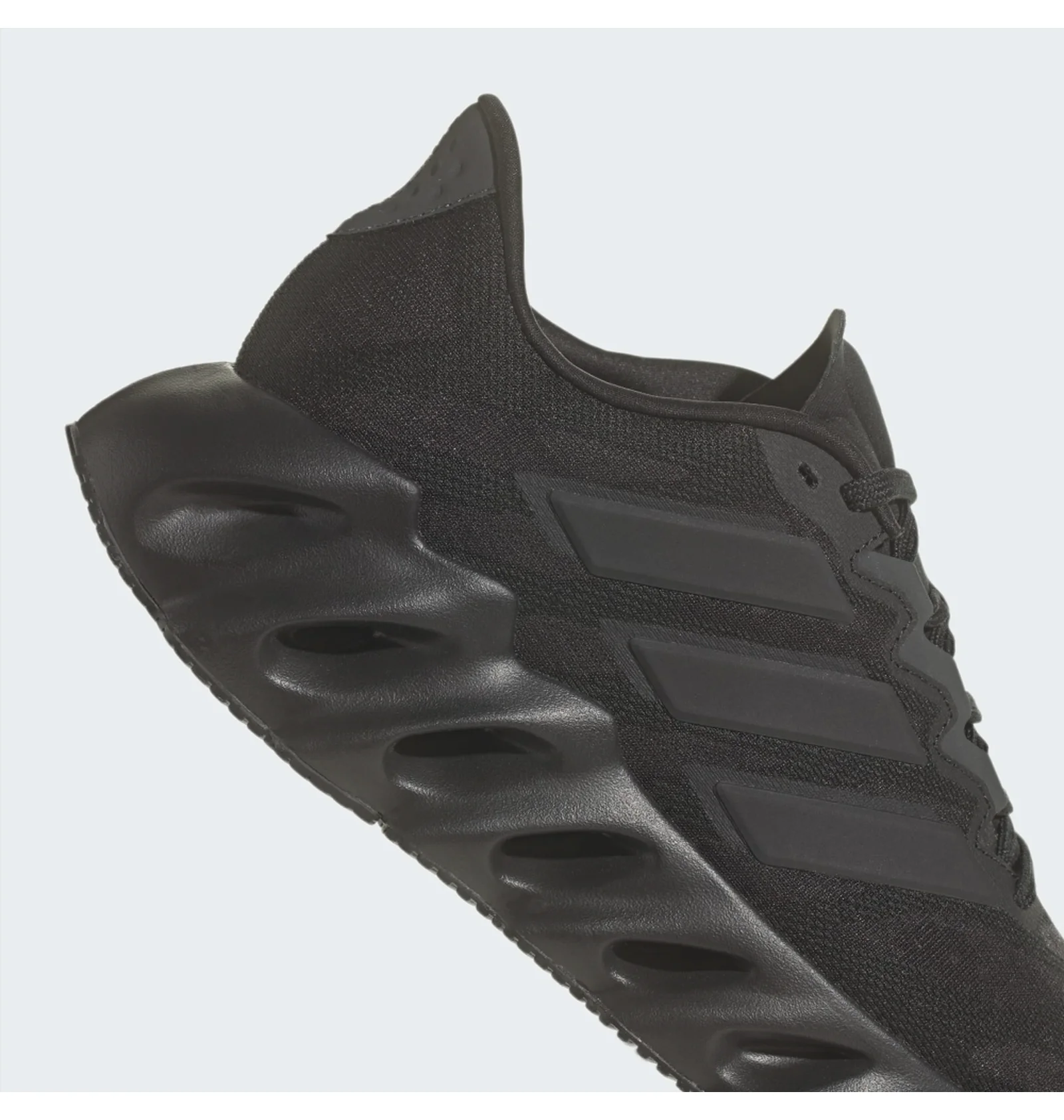 ᐉ Кроссовки женские Adidas Switch Fwd Running Black ID1787