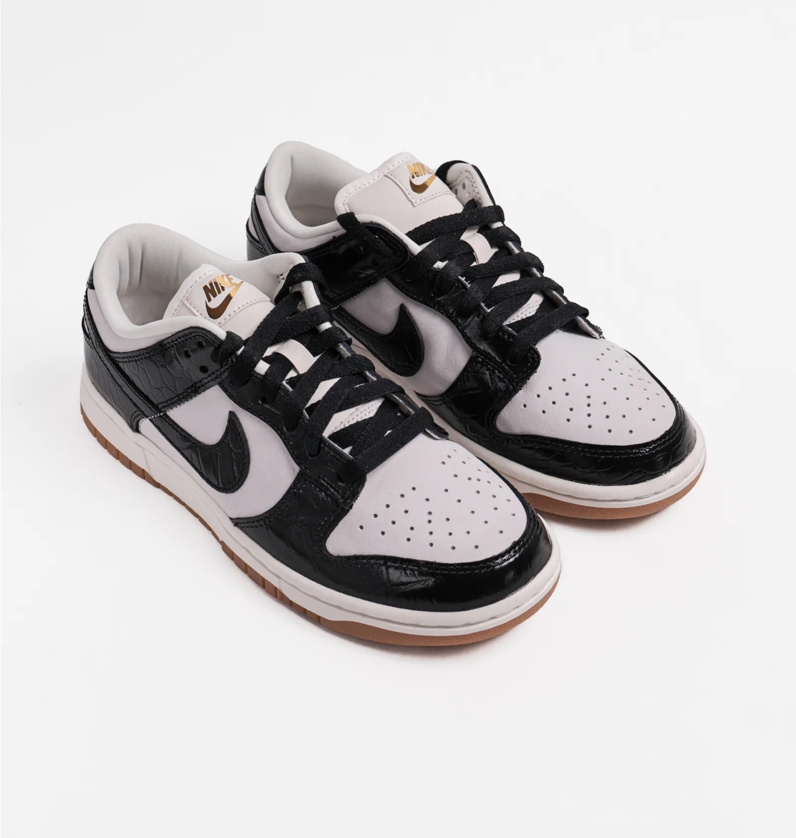 ᐉ Кросівки жіночі Nike Dunk Low Lx White/Black FJ2260-003