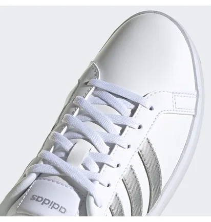 Кроссовки женские Adidas Courtpoint Shoes White FY8407