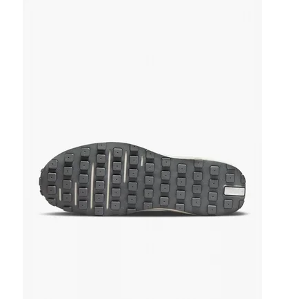 Кросівки чоловічі Nike Waffle One Se Grey Do9782-001