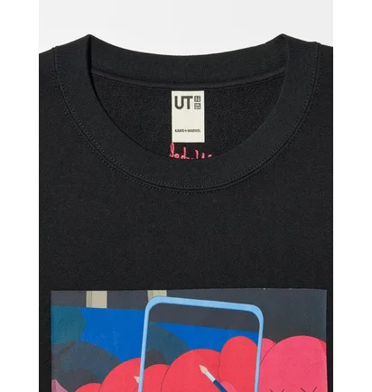 Свитшот унисекс Uniqlo Kaws Warhol Graphic Sweatshirt Black E476119-000