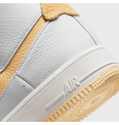 Кросівки жіночі Nike Air Force 1 Sculpt White DV7454-100