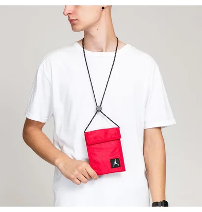Кошелек унисекс Air Jordan Tri-Fold Pouch Light Strap Red 9A0325-R78