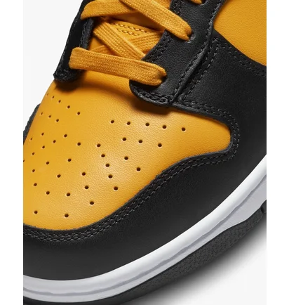 Кросівки чоловічі Nike Dunk High Retro Yellow/Black Dd1399-700