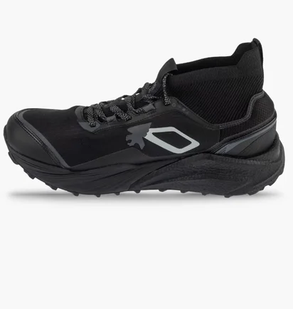 Кроссовки мужские Joma Rase Ax3 Black TKRAX3W2501