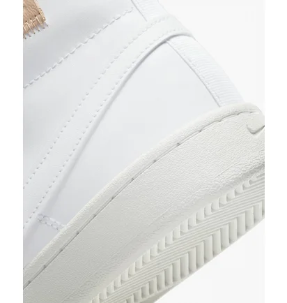 Кросівки жіночі Nike Court Royale 2 Mid White CT1725-100