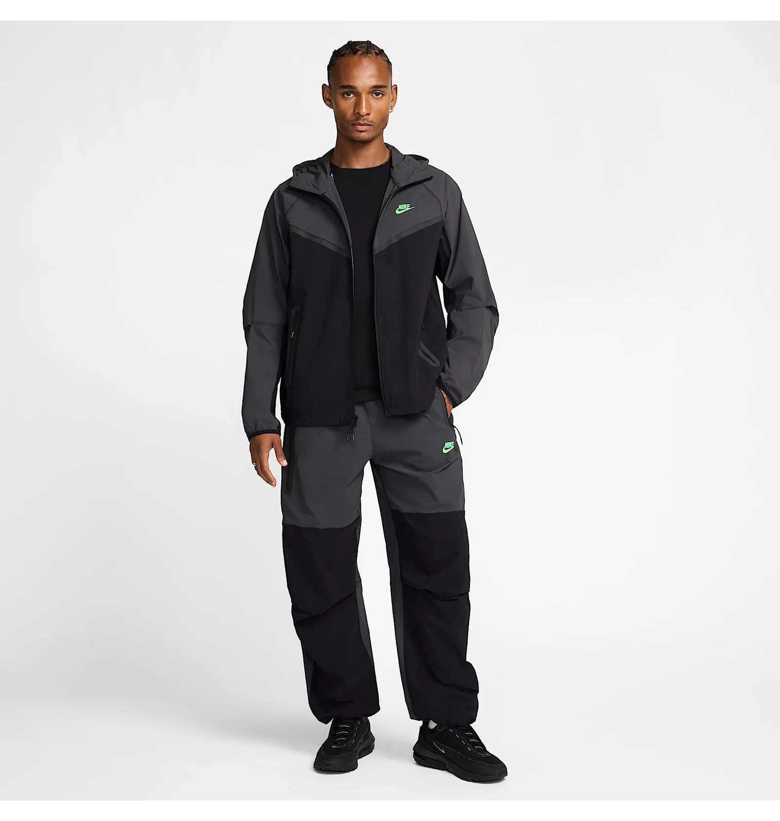 ᐉ Спортивный костюм мужской Nike Tech Woven Black/Grey HM7151-013