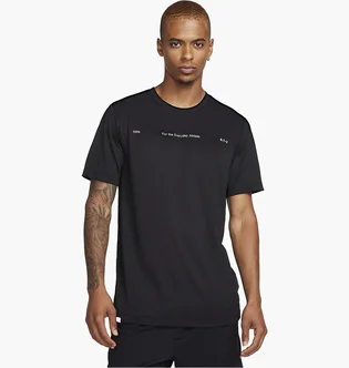 Футболка чоловіча Nike T-Shirt Dri-Fit Black FN0839-010