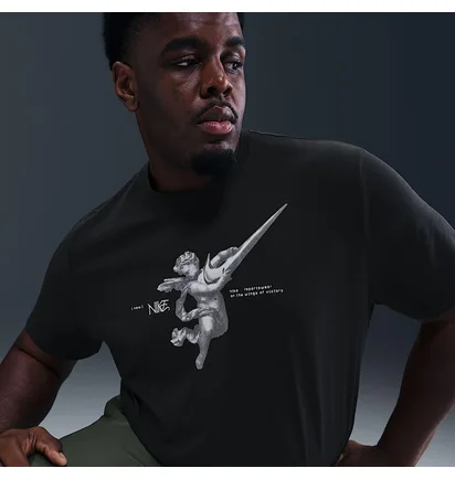 Футболка чоловіча Nike Sportswear Wings City T-Shirt Black HV0172-010