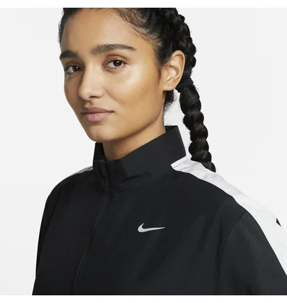 Олімпійка жіноча Nike Swsh Run Jkt Black DX1037-010