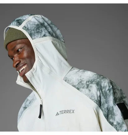 Куртка мужская Adidas Nat Geo Wind.Rdy White/Grey JD5838