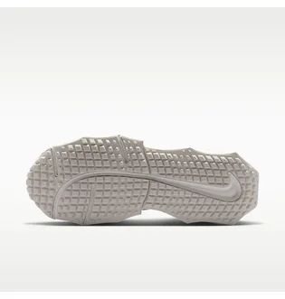 Кросівки жіночі Nike Aura Edge White HQ7025-101