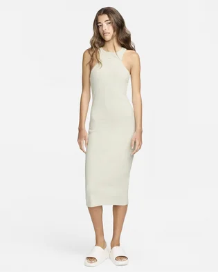 Платье женское Nike Sportswear Chill Knit Slim Sleeveless Ribbed Midi Dress Beige FN3679-104