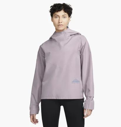 Куртка жіноча Nike Womens Trail Running Jacket Violet Dm7565-501