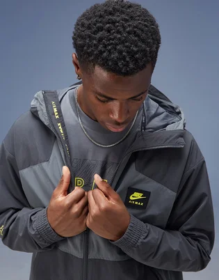 Куртка мужская Nike M Nsw Air Max Wvn Jacket Grey FV5595-068