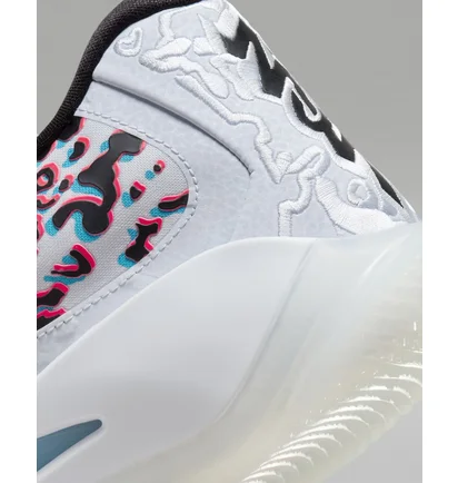 Кроссовки унисекс Air Jordan Zion 3 Z-3D Basketball Shoes White/Black FZ1318-060