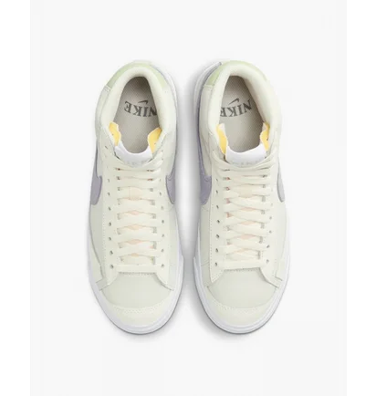 Кросівки жіночі Nike Blazer Mid 77 White FN7775-100
