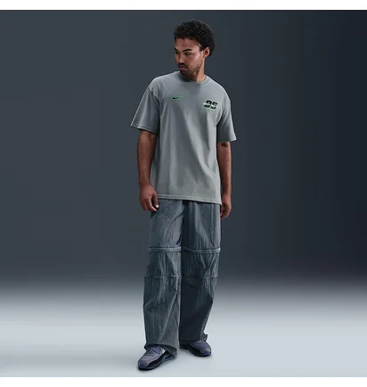 Футболка чоловіча Nike Sportswear MenS Max90 T-Shirt Grey HV0131-084