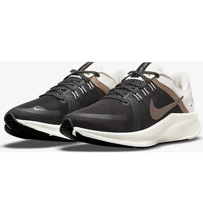 Кроссовки женские Nike Wmns Quest 4 Prm Black/White DA8723-001