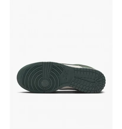 Кросівки жіночі Nike Dunk Lowshoes Green/White HJ7673-002