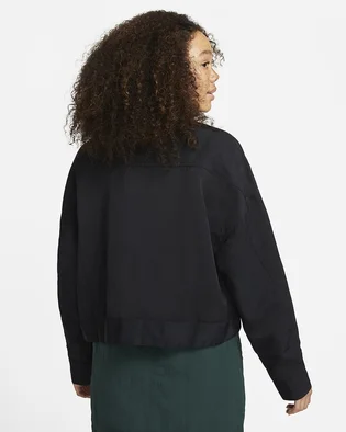 Куртка жіноча Nike Womens Woven Jacket Black Dm6243-010