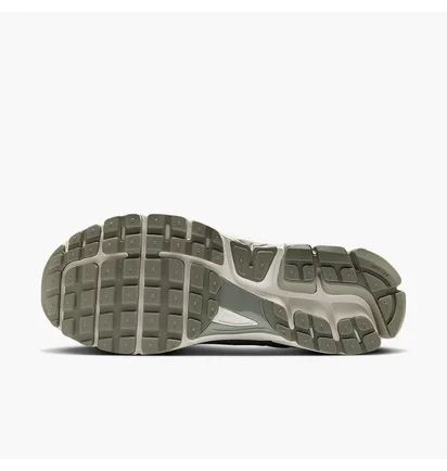 Кросівки чоловічі Nike Vomero 5 Dark Stucco Olive/Grey HF1553-002