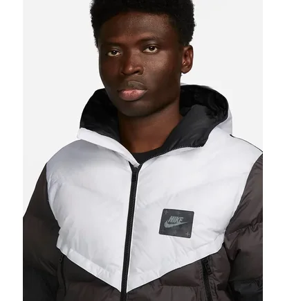 Куртка чоловіча Nike Sf Wr Primaloft Air Max Jacket Black Dx2039-100