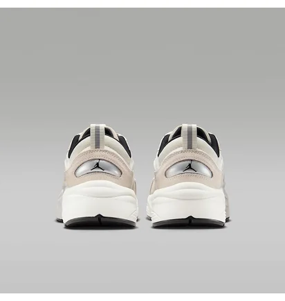 Кроссовки мужские Air Jordan Trunner O/S White IB3722-102