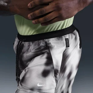 Шорти чоловічі Nike Running Division Breathe MenS Dri-Fit Adv 4 Brief-Lined Running Shorts Black HJ4150-010