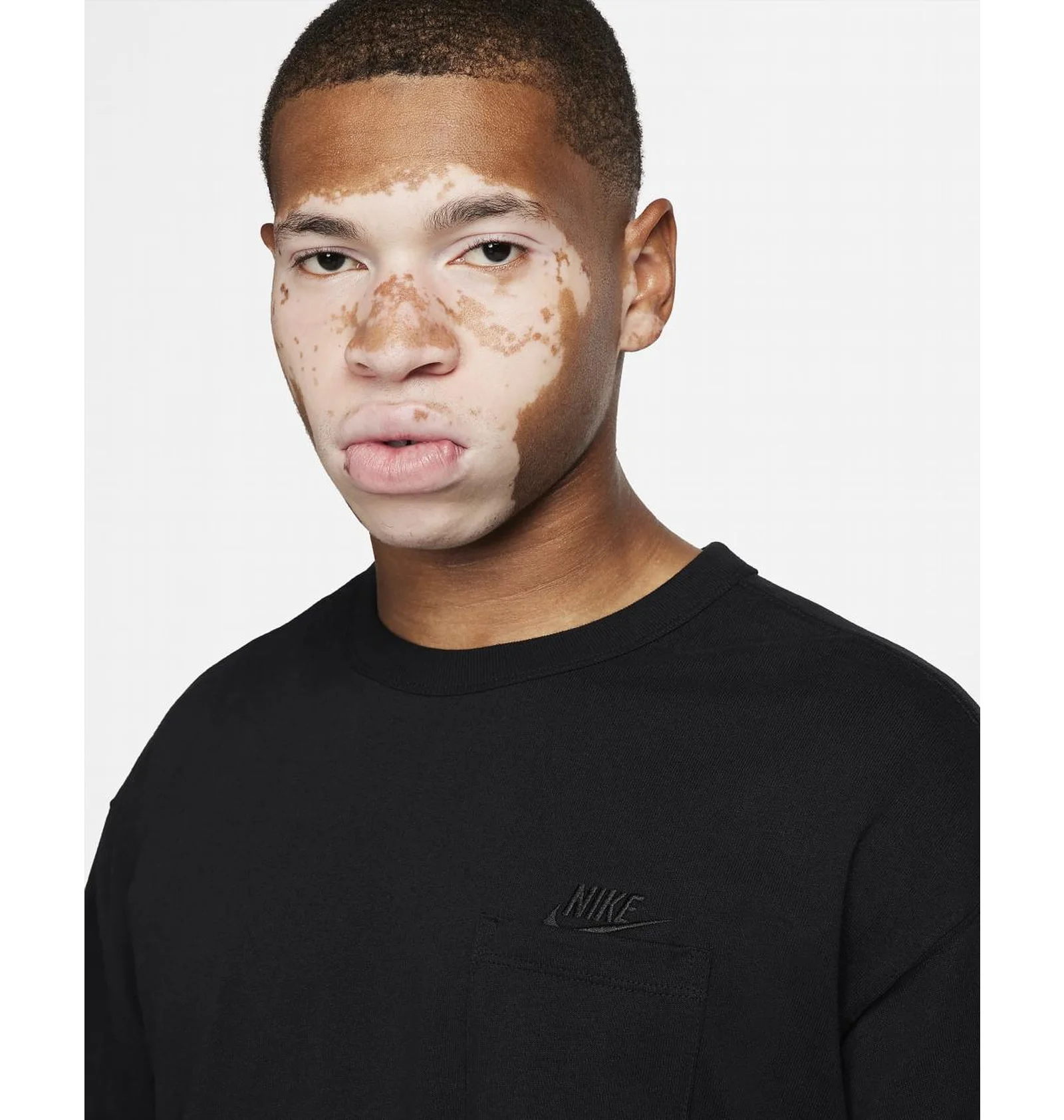 ᐉ Лонгслів чоловічий Nike Sportswear Premium Essentials Long
