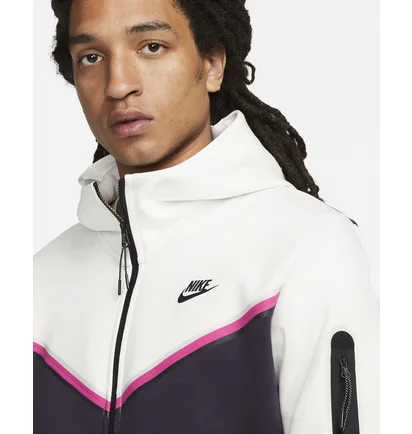 Куртка чоловіча Nike Sportswear Tech Fleece Taped Full-Zip Hoodie Black Cu4489-031