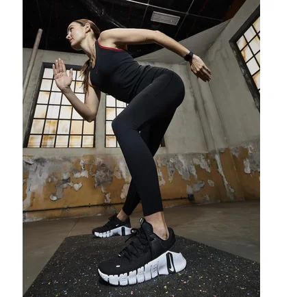 Кроссовки женские Nike Free Metcon 5 Black DV3950-001